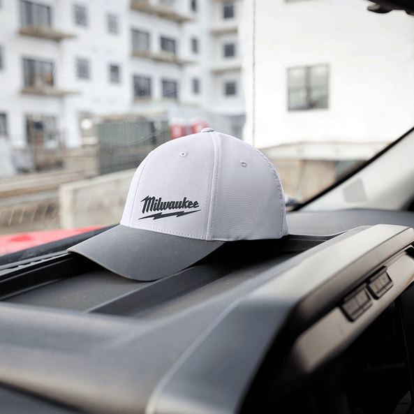 Milwaukee - WORKSKIN Fitted Hat_507GSM
